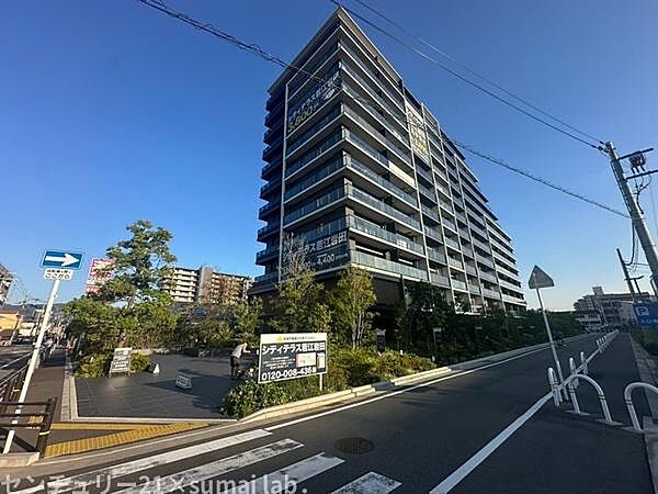 外観：327002990866