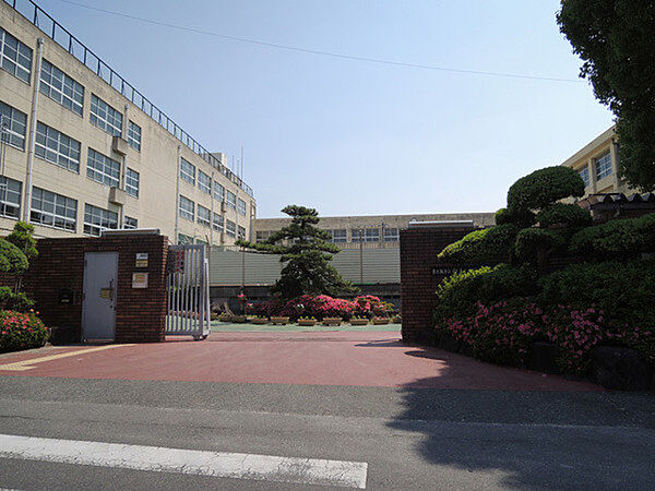 東大阪市立縄手北中学校まで766m