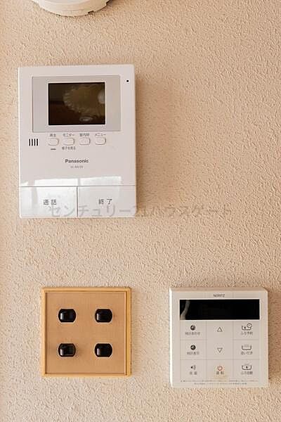 TVモニター付きインターホンで来客時も安心です