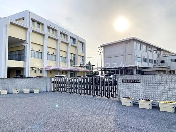 宇都宮市立陽西中学校まで1817m