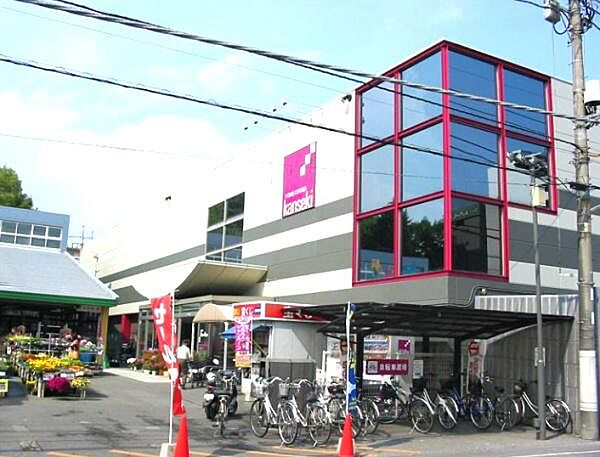 ホームセンターカンセキ駅東店まで424m