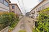 その他：南側の交通量が少なく落ち着いた前面道路環境です。お車の出し入れもスムーズで、お子様のいるご家庭も安心して暮らせます。