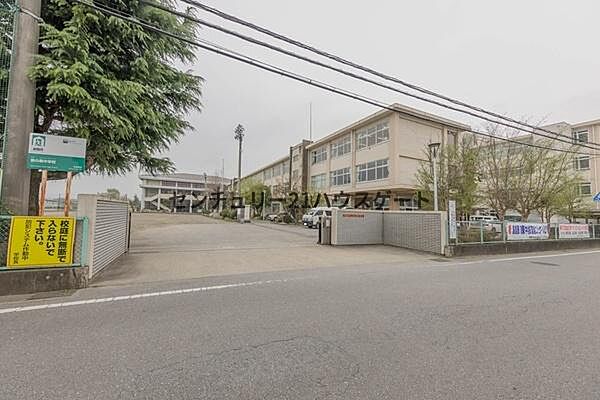 宇都宮市立宮の原中学校まで2101m