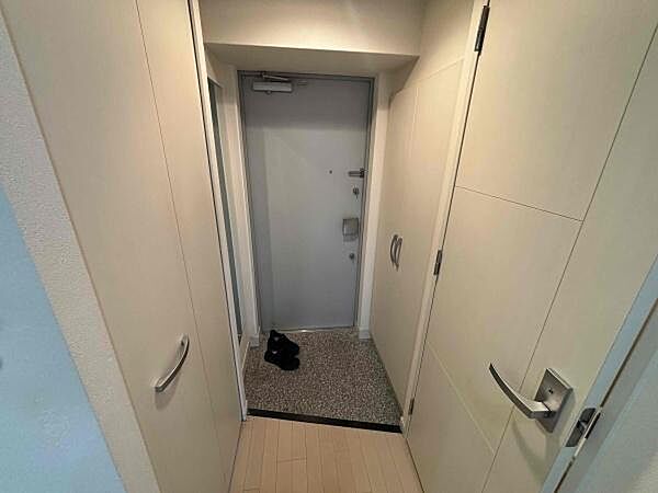 玄関を拡大表示
