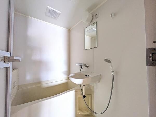 1日の疲れを取り心身を癒すことができる住まいの中のリラクゼーション空間。