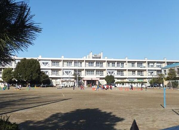 千葉市立院内小学校まで300m