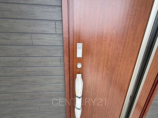 スマートキー付き玄関ドア