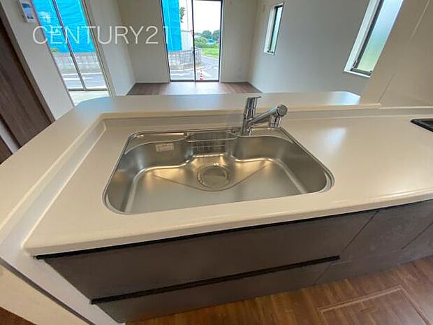 ビルトイン浄水器付きです。