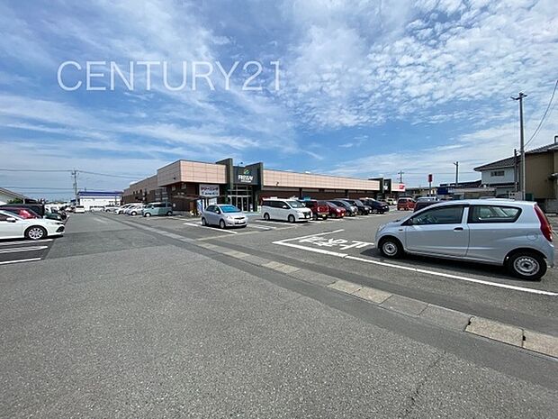 フレッセイ片貝店まで1528m