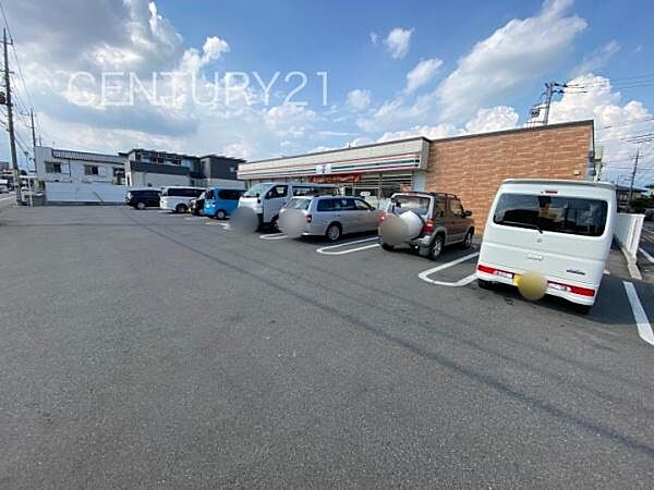 セブンイレブン前橋昭和町1丁目店まで662m