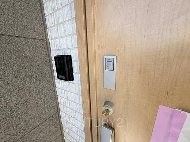 スマートキー付き玄関ドア