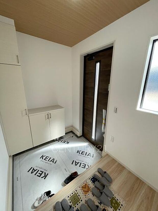 シューズボックス付きの玄関です。