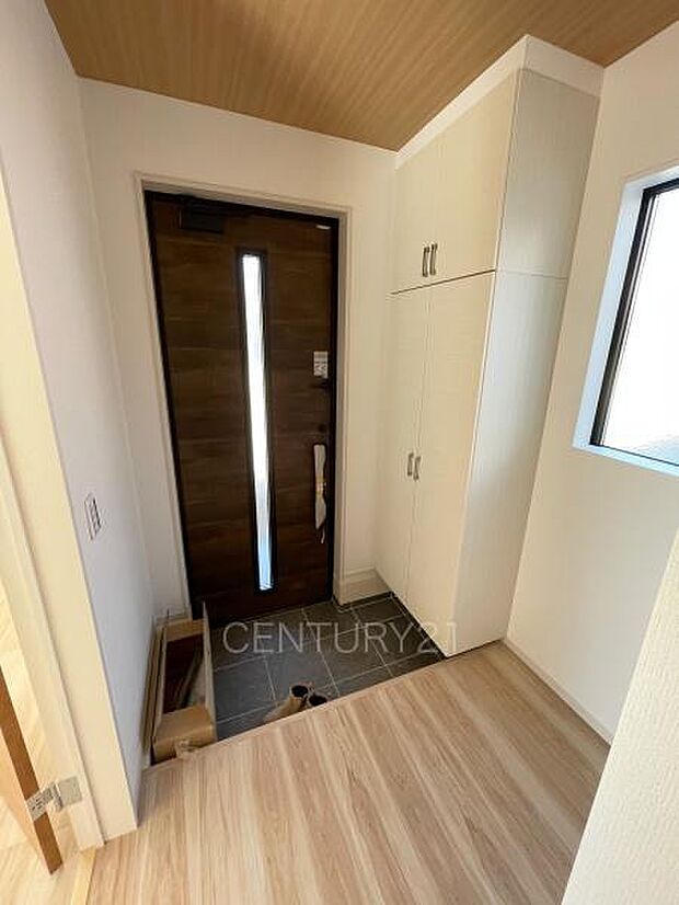 シューズボックス付きの玄関です。