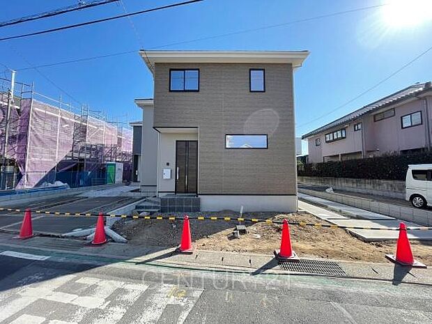 並列駐車可能な駐車場スペースです。