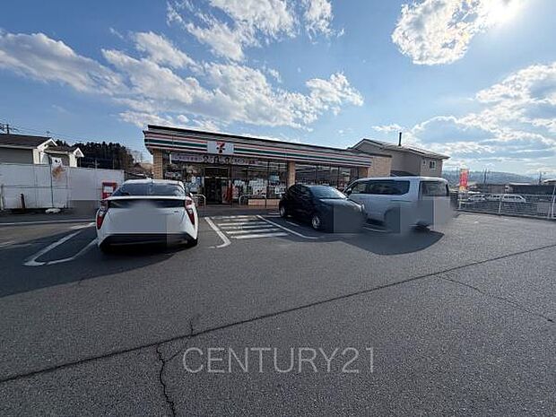 セブンイレブン中之条バイパス店まで440m