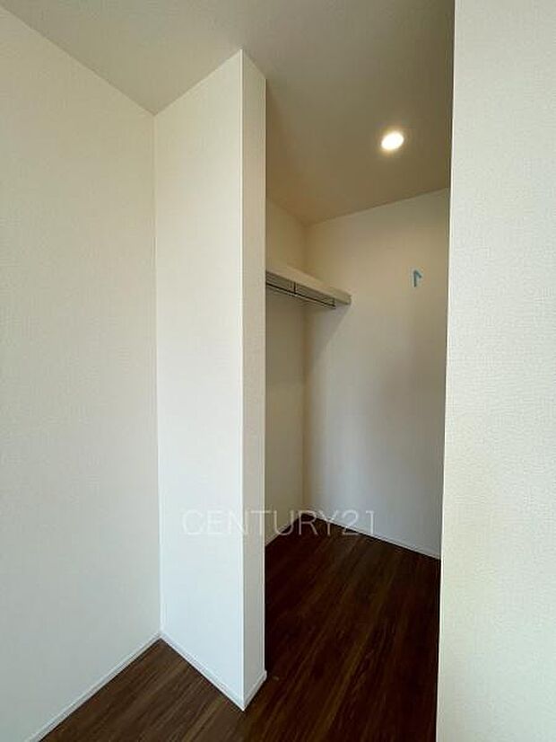 ハンガーパイプ付きクローゼットです。