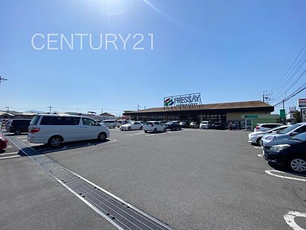 フレッセイ倉賀野西店まで842m