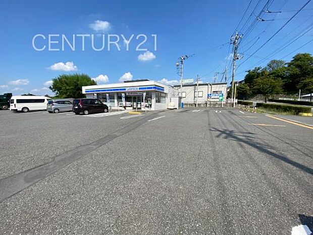 ローソン富岡田篠店まで822m