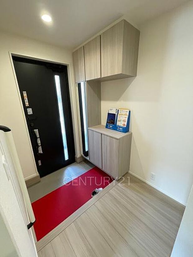 シューズボックス付きの玄関です。