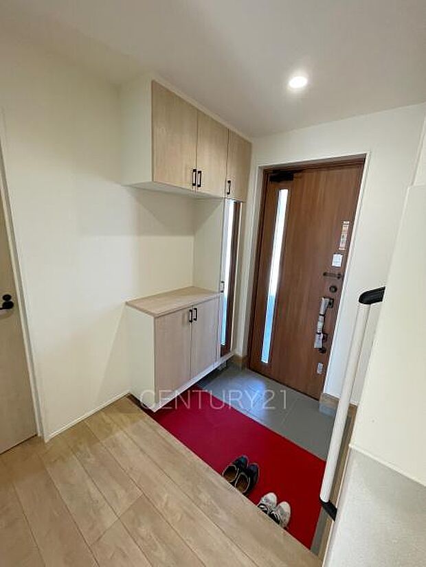 シューズボックス付きの玄関です。