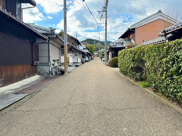 一方　公道　北　4.0ｍ　接道11.0ｍ