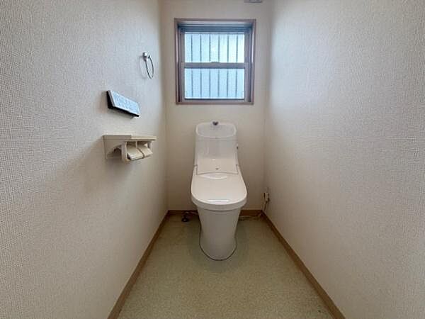 AIにより動産撤去加工をしています。　2階にもトイレがあるので、朝の混雑も解消