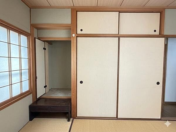 ＡＩにより動産撤去加工をしています　2階和室6帖