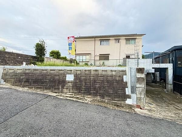一方　公道　北　約4.0ｍ　接道10.9ｍ
