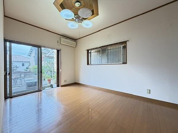 1階　洋室・6.75帖。家族構成に合わせて様々な用途でお使いいただけるお部屋です