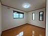子供部屋：子供部屋・6帖。学習机を置いて、勉強に集中できそうなお部屋。