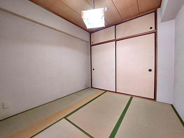 客間として、また子供の遊び場や寝室としても利用可能な日本の風土にあった居室です。
