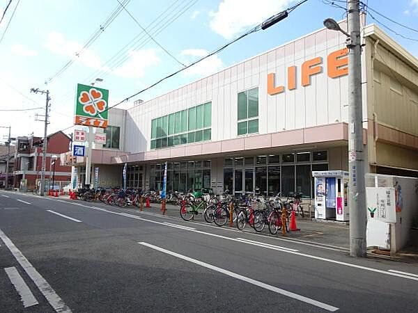 ライフ新深江店まで642m