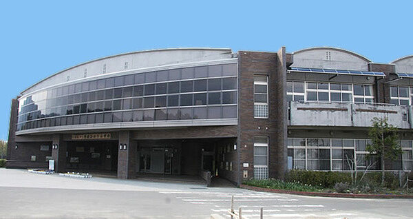 京丹波町立丹波ひかり小学校まで2668m