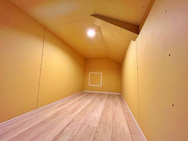 便利な小屋裏収納