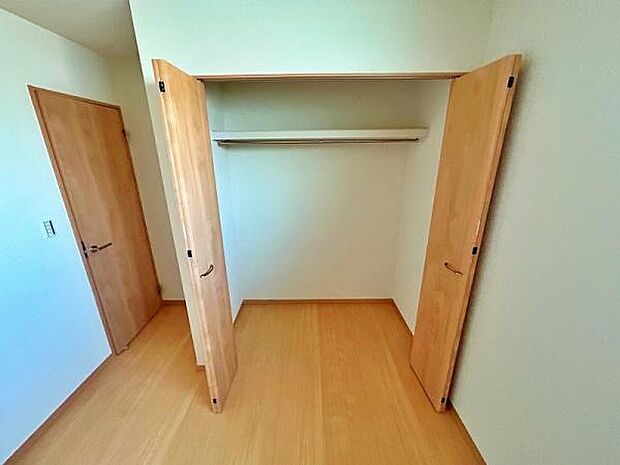 全ての部屋にクローゼットがあります
