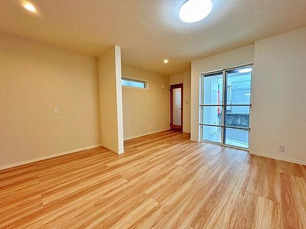 開放的で明るいリビングです