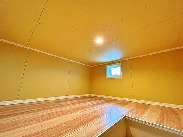 大容量の屋根裏収納