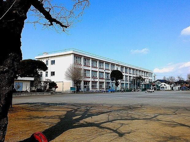 座間市立栗原小学校まで912m