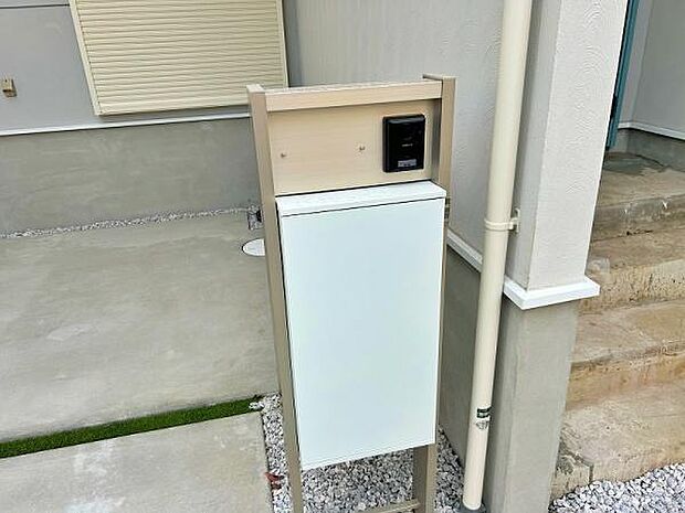 モニター付きインターフォンで防犯面も安心