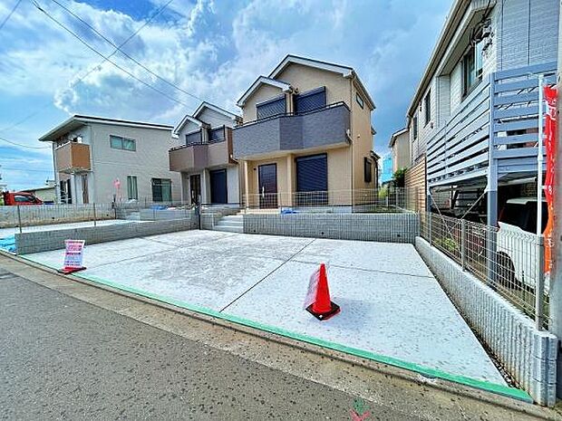 駐車場は3台分♪