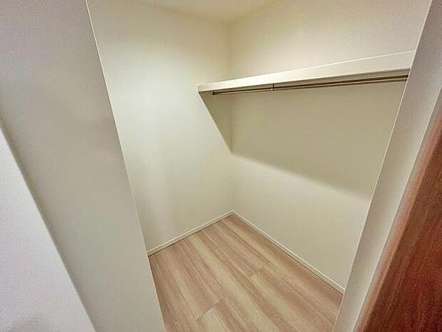 大容量のウォークインクローゼット!