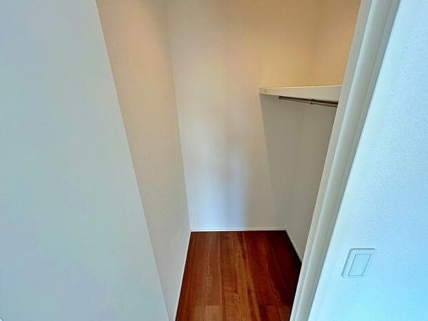 シューズインクローゼットで玄関もスッキリ