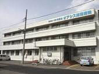 医療法人社団神愛会オアシス湘南病院まで1209m