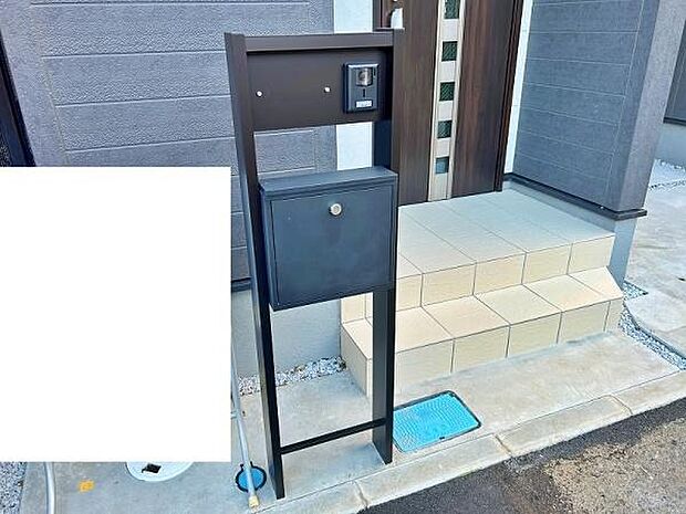 安心のモニター付きインターフォン