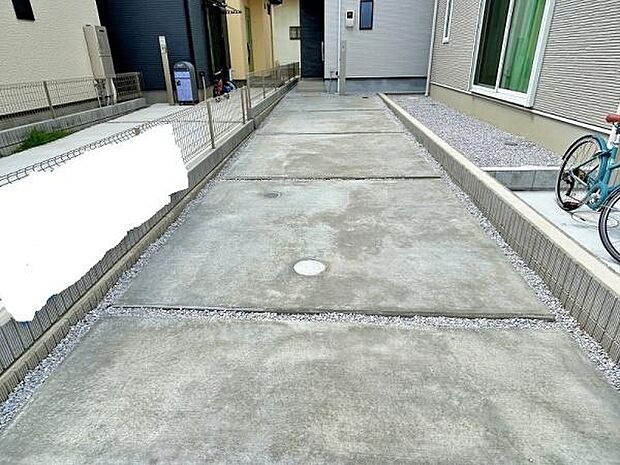 縦列で2台を駐車できます