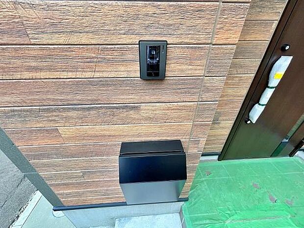 安心のモニター付きインターフォン