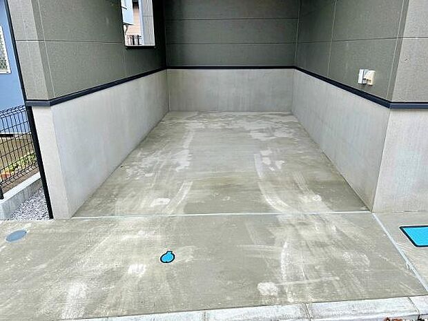 大切な愛車はガレージに!