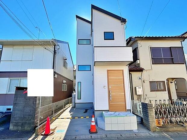 上部にロフトのあるリビング