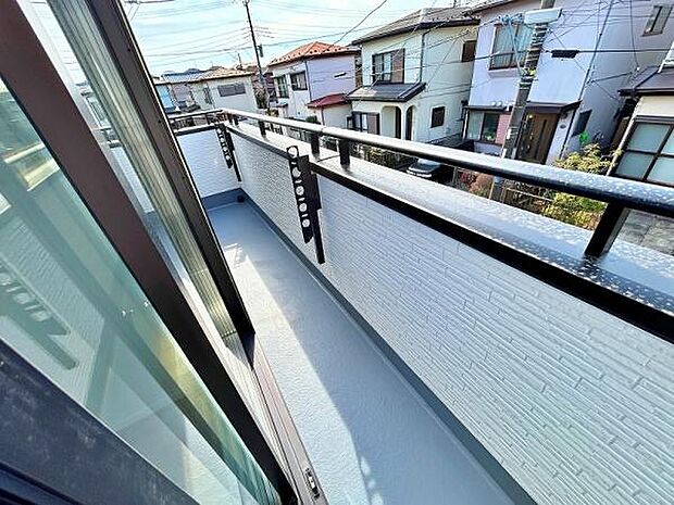 日当たりのよいバルコニー