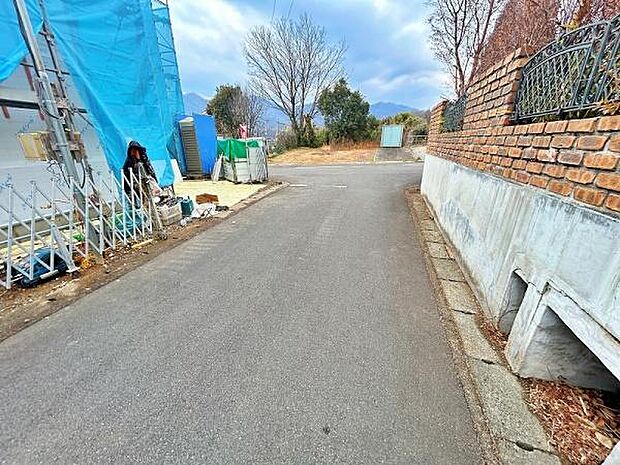 北西角地で開放的♪